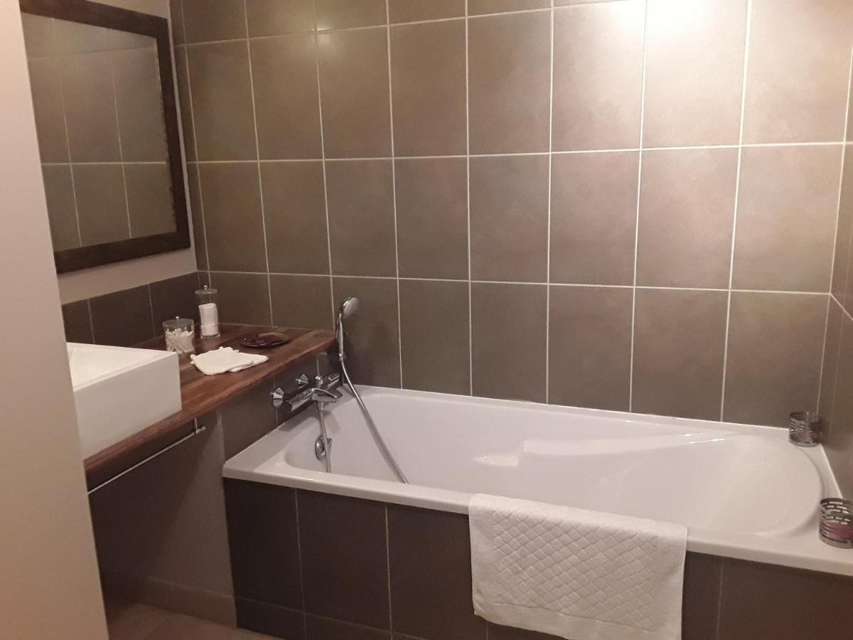 מלון Saint-Aubin-en-Charollais Escampette מראה חיצוני תמונה